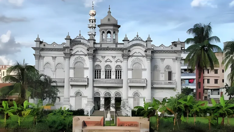 এক স্থাপনায় রাষ্ট্রের ক্ষতি প্রায় ৩৩২ কোটি টাকা
