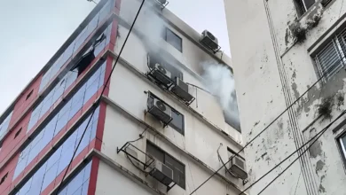 রাজধানীর বিজয়নগরে বাণিজ্যিক ভবনে আগুন