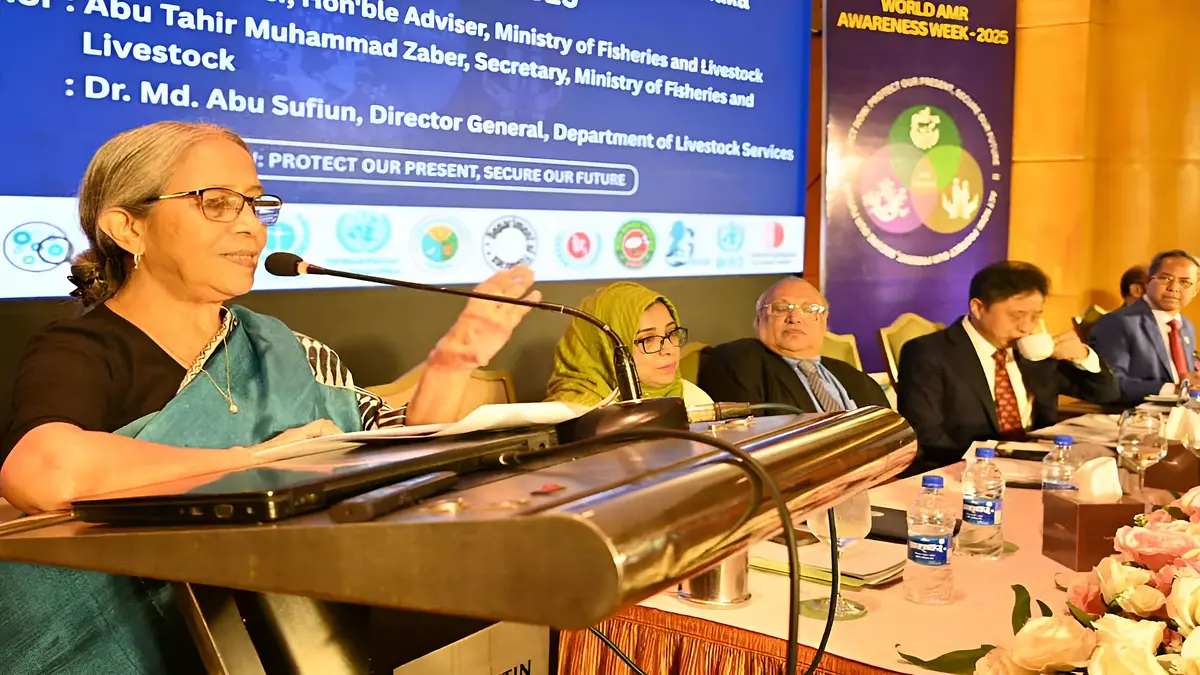 ভূমিকম্পের চেয়েও বড় ঝুঁকি তৈরি করছে অ্যান্টিবায়োটি