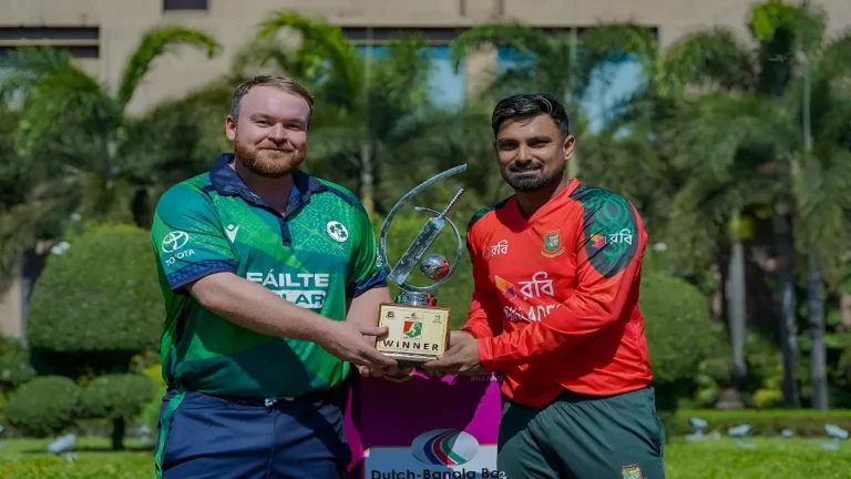 তিন ম্যাচ টি-টোয়েন্টি সিরিজের ট্রফি উন্মোচন