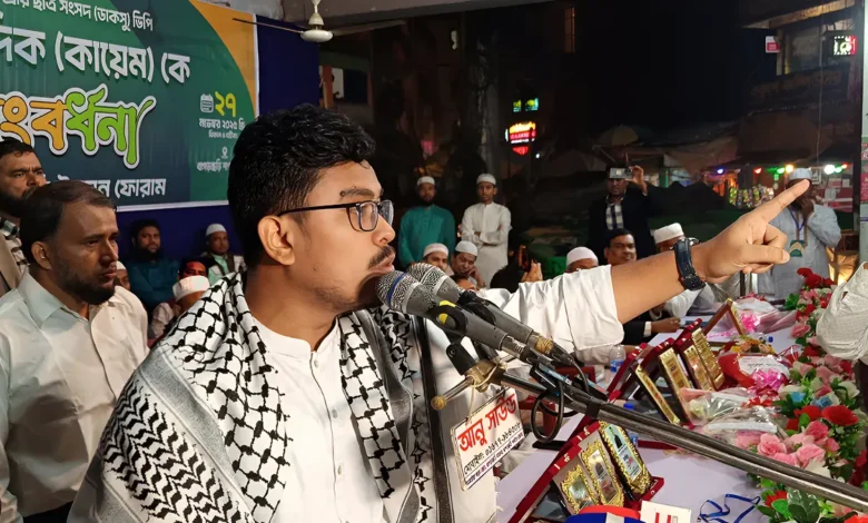 নব্য ফ্যাসিস্ট হওয়ার চেষ্টা করবেন না