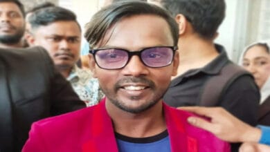 ঢাকার - ১৭ আসন থেকে প্রতিদ্বন্দ্বিতা করার পরিকল্পনা করছেন হিরো আলম