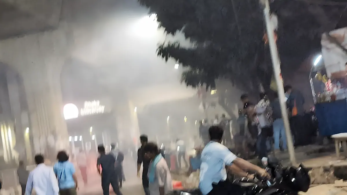 ঢাকা বিশ্ববিদ্যালয়ে দুটি ককটেল বিস্ফোরণ, আহত ১