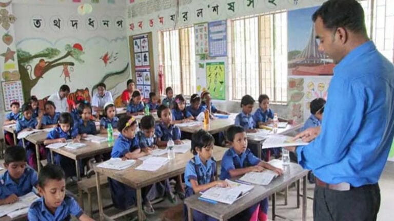 এবার আন্দোলনে নামার ঘোষণা দিল প্রাথমিকের শিক্ষকরা