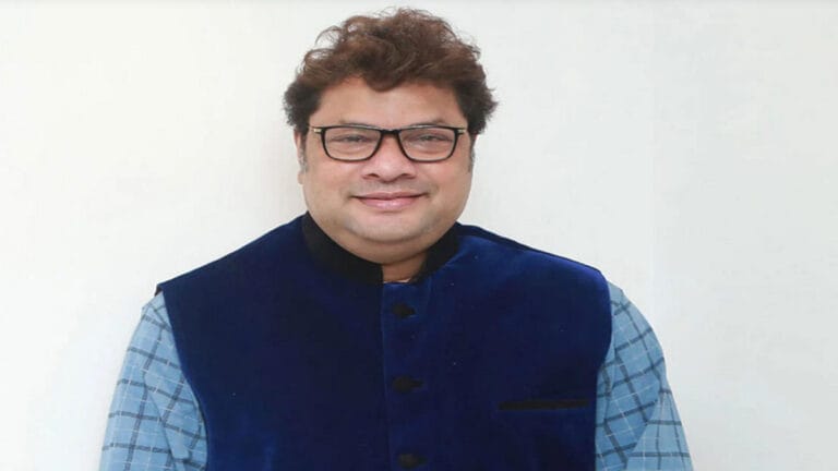 অনেক অযোগ্য মানুষ পুরস্কার পেয়েছেন, যারা কোনোভাবেই প্রাপ্য নয়