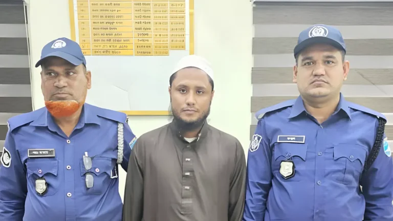 আঞ্চলিক পাসপোর্ট অফিসে রোহিঙ্গা যুবক আটক