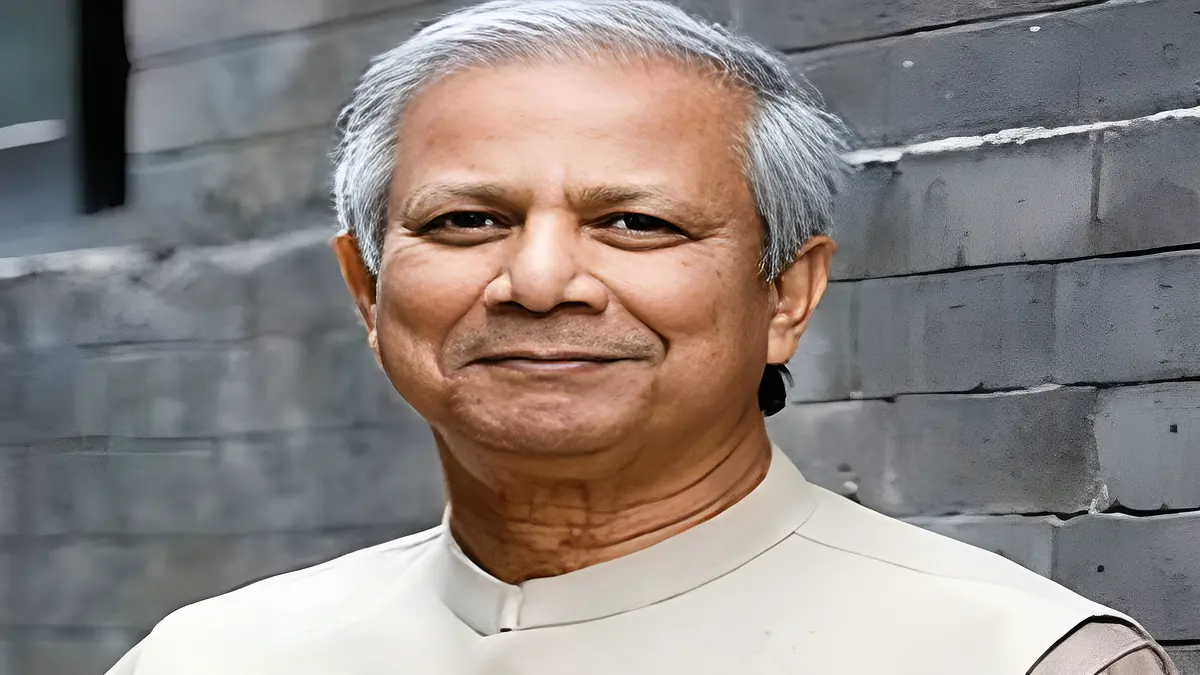 এভারকেয়ার হাসপাতালে প্রধান উপদেষ্টা