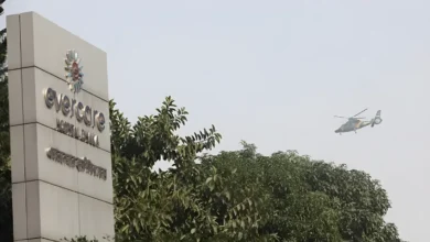 ঢাকা এভারকেয়ার হাসপাতালে পাশে হেলিকপ্টারের মহড়া