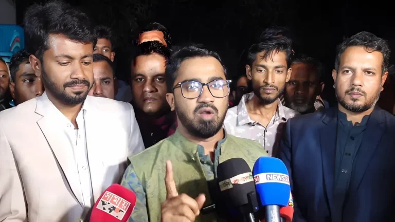 জনগণ আপনাদের মেনে নেবে না, আমরা বসে থাকব না
