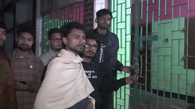 এনসিপির কার্যালয় তালা দিল নেতাকর্মীরা