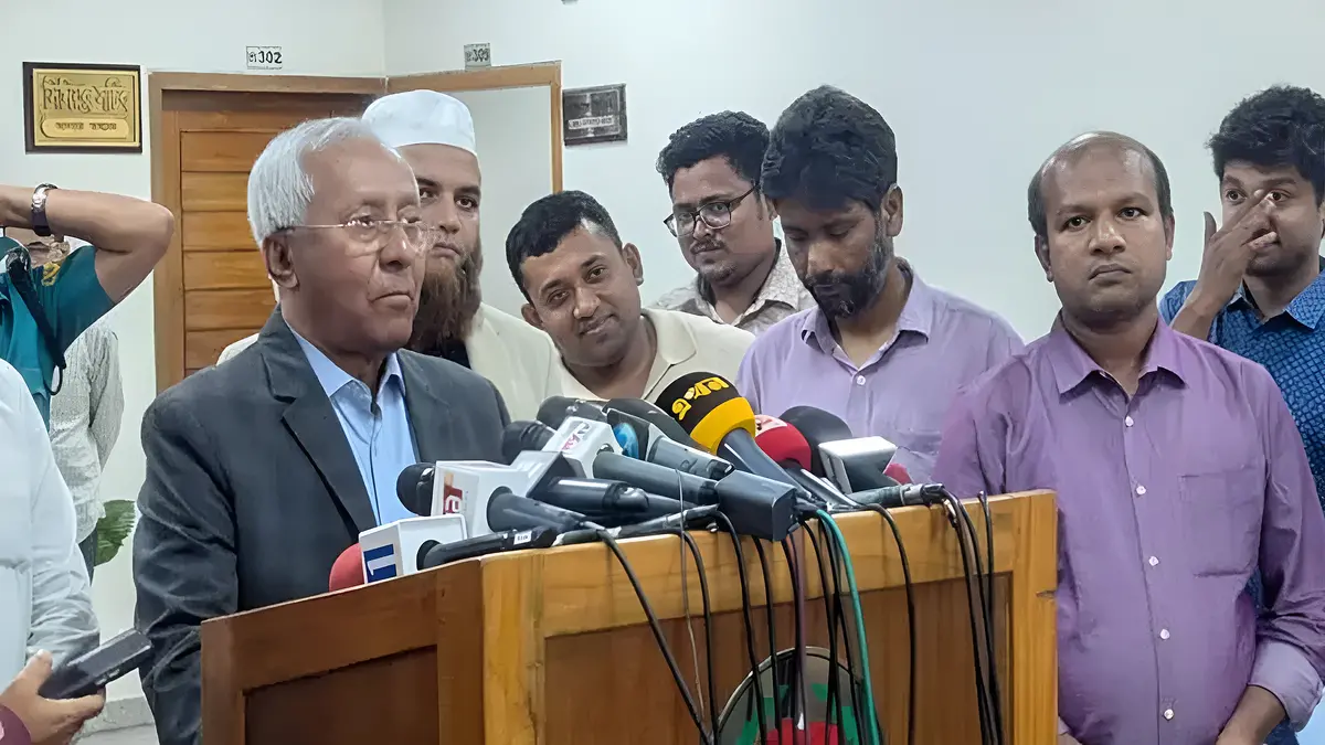জাতীয় সংসদ নির্বাচনে তফশিল ঘোষণার ইঙ্গিত দিল ইসি