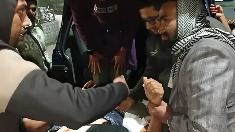 জামায়াত নেতাকে কোপাল ছাত্রলীগকর্মী