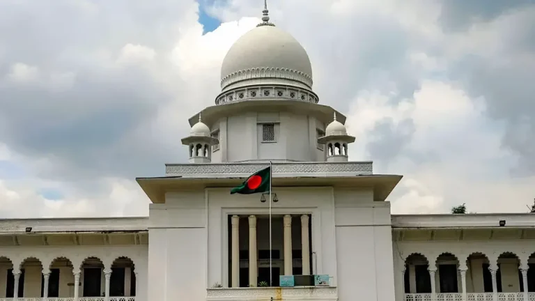 নির্বাচনীয় কার্যক্রম স্থগিত করা চেয়ে দায়ের করা রিটটি খারিজ করেছেন আদালত