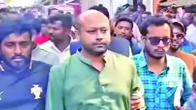 ‘ভুয়া ভুয়া’ স্লোগানে নিজ এলাকায় লাঞ্ছিত ব্যারিস্টার ফুয়াদ