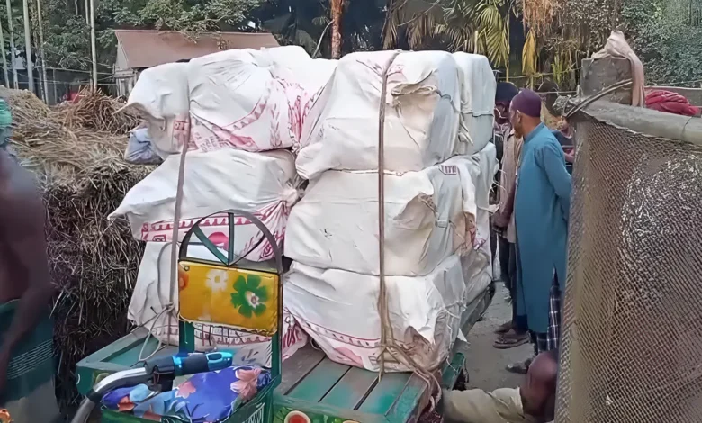বর্ডার গার্ড বাংলাদেশের অভিযানে পাহাড় থেকে ভারতীয় সাবান জব্দ
