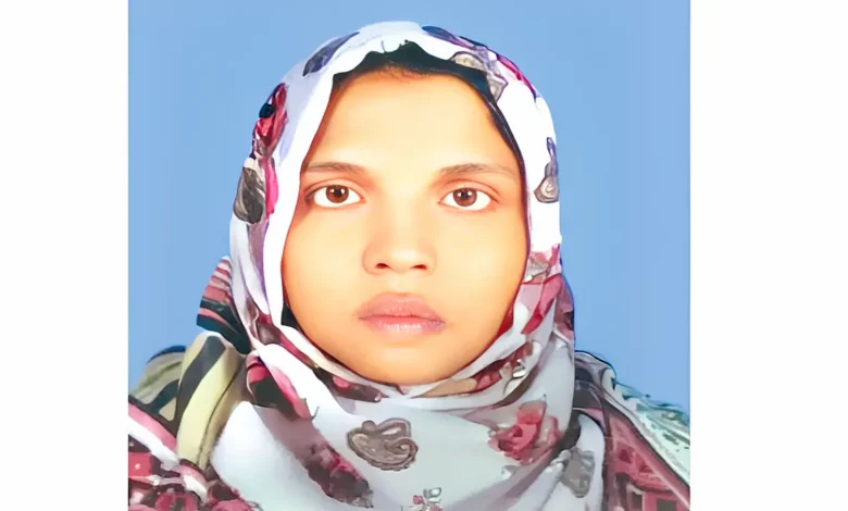 ডিগ্রির সনদ জাল করে আয়া থেকে প্রভাষক দেখার কেউ নেই