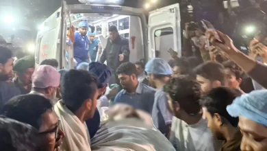 হাদীকে এভারকেয়ার হাসপাতালে নেওয়া হয়েছে