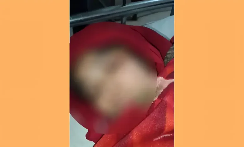 সভ্রম রক্ষায় পুকুরে ঝাঁপ দিয়েও শেষ রক্ষা হয়নি গৃহবধুর