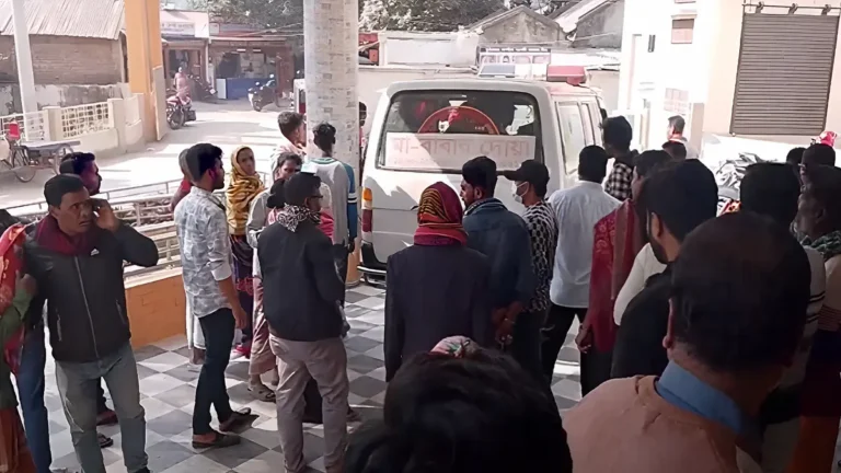 বিএনপি-জামায়াত সংঘর্ষ, আহত ২০ এলাকাজুড়ে উত্তেজনা