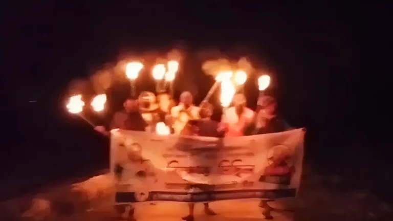 অপারেশন ডেভিল হান্ট ফেজ-২ অভিযানের মধ্যেই আ.লীগের মশাল মিছিল