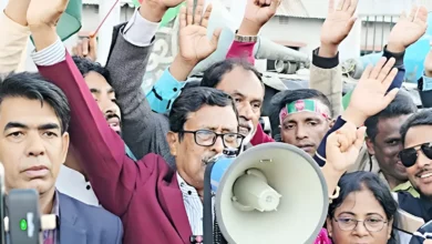 মুক্তিযুদ্ধের পক্ষে থাকার শপথ করালেন ফজলুর রহমান