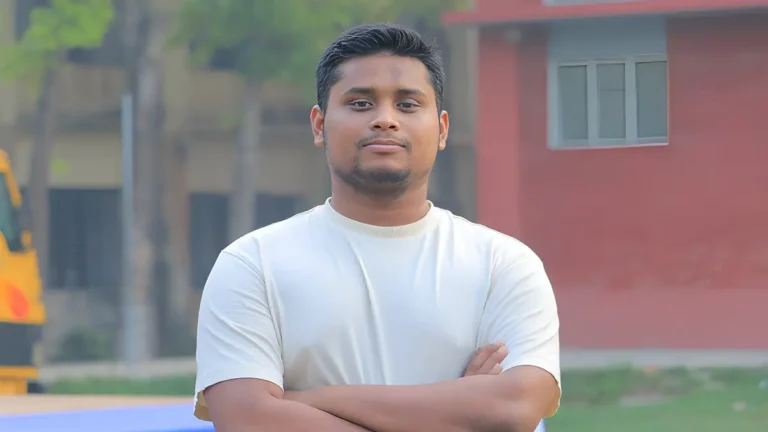আমাদের মেরে ফেলবে বলে অনেকে ভয় দেখাচ্ছে