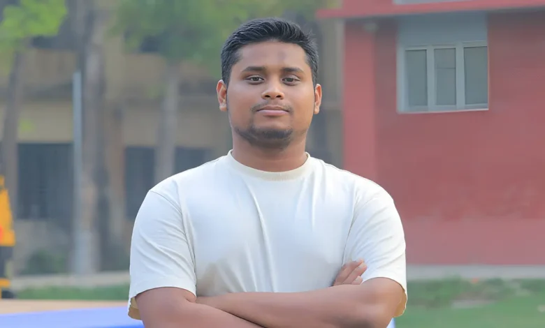 আমাদের মেরে ফেলবে বলে অনেকে ভয় দেখাচ্ছে