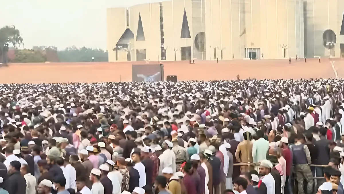 হাদির জানাজাস্থলে জোহরের নামাজ আদায় করেছেন লাখ লাখ মানুষ