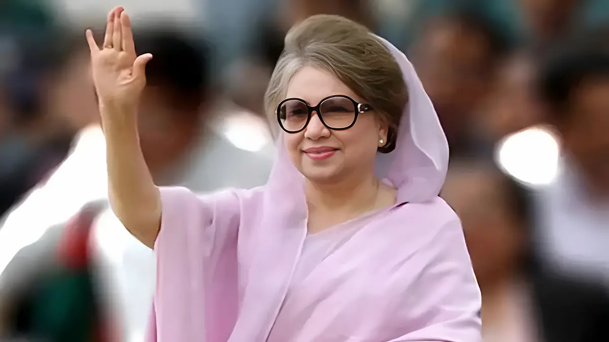 খালেদা জিয়ার পক্ষে মনোনয়নপত্র সংগ্রহ