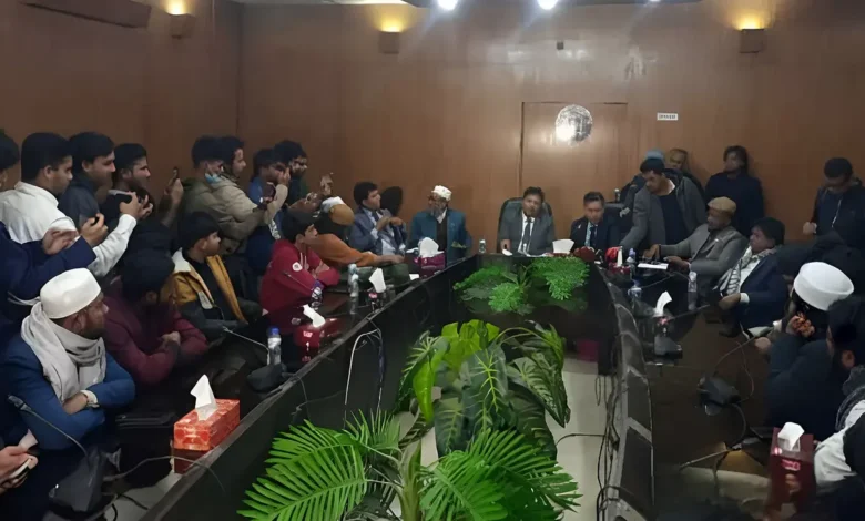 আন্দোলনের মুখে রাবিতে আওয়ামীপন্থি ৬ ডিনের পদত্যাগ