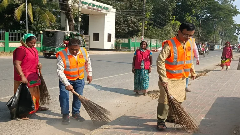 নেত্রকোণায় মানবিক ও দুর্নীতিমুক্ত পৌরসভা গড়তে দৃঢ়প্রতিজ্ঞ পৌর প্রশাসক আরিফুল ইসলাম সরদার