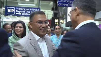 ঢাকায় তারেক রহমান , বরণ করলেন বিএনপির সিনিয়র নেতারা