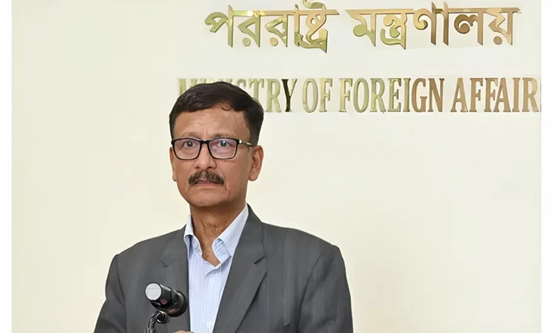 অন্তর্বর্তীকালীন সরকার কারও পক্ষে নয়
