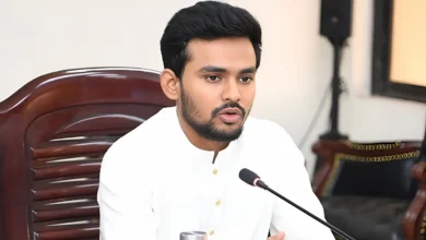 ঢাকার পর কুমিল্লা থেকেও মনোনয়নপত্র সংগ্রহ করলেন আসিফ মাহমুদ