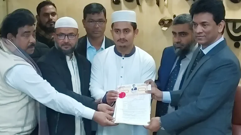 সারজিসকে সমর্থন দিয়ে সরে দাঁড়ালেন জামায়াতের প্রার্থী
