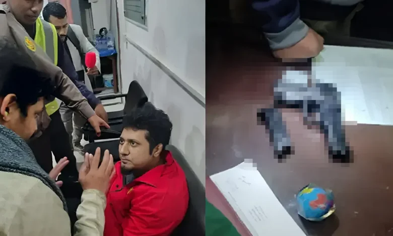 শাহবাগে হাদি চত্বর ইনকিলাব মঞ্চের পাশ থেকে ‘পিস্তল’সহ যুবক আটক