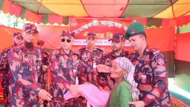 পানছড়ি সীমান্ত এলাকায় দুস্থঃদের মাঝে শীতের কম্বল বিতরন