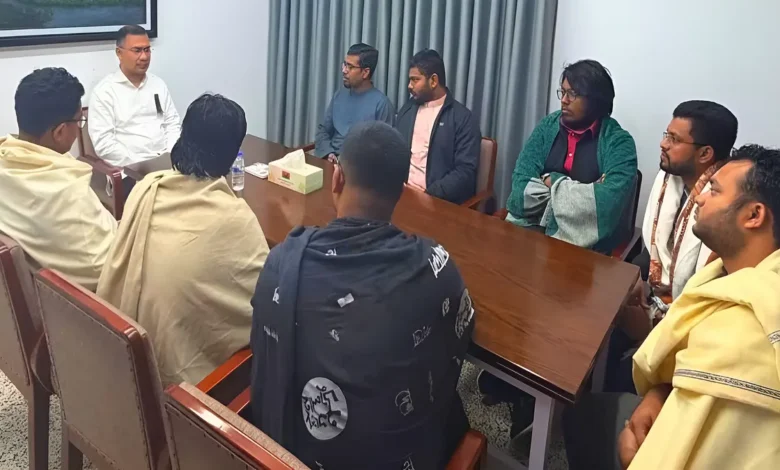 তারেক রহমানের সঙ্গে ডাকসু প্রতিনিধিদের সাক্ষাৎ