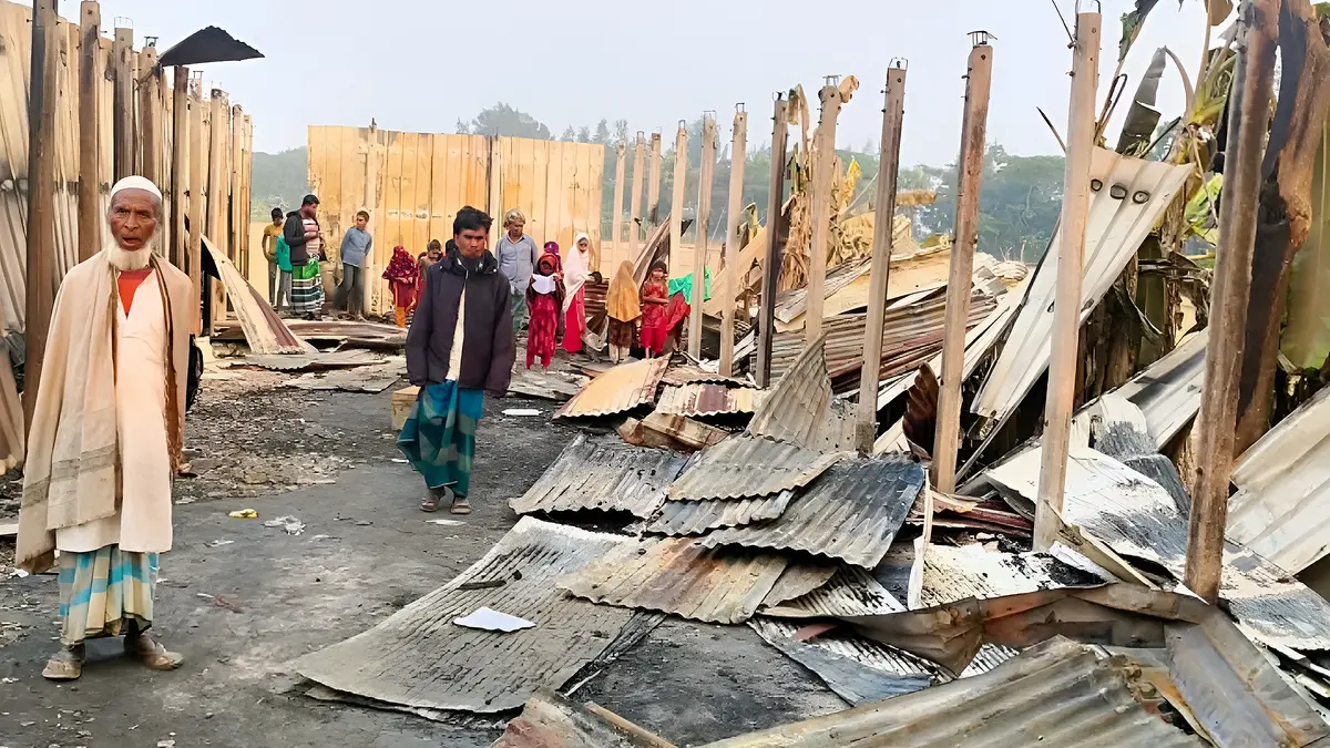 ১২ বছর বয়সী ছাত্রীকে নিয়ে পালালেন মাদরাসার প্রধান শিক্ষক