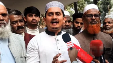বিএনপি নেতাকর্মীরা ভোটারদের হুমকি দিচ্ছে