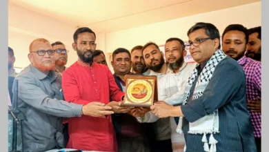 পঞ্চগড়ে কেমিস্টস্ অ্যান্ড ড্রাগিস্টস্ উদ্যোগে মতবিনিময় সভা ও সম্মাননা ক্রেস্ট প্রদান
