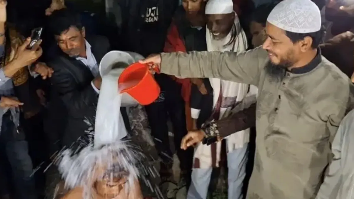 দুধ দিয়ে গোসল করে দলবলসহ জামায়াতে যোগ দিলেন বিএনপি নেতা
