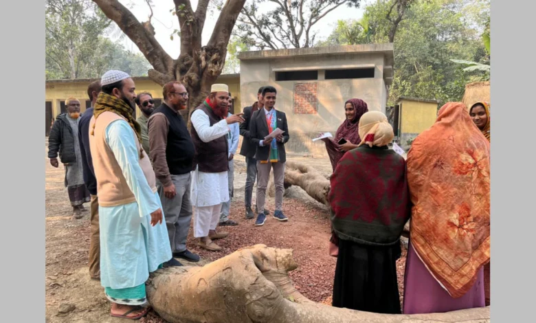 পুঠিয়ায় জামায়াত প্রার্থী মনজুর রহমানের গণসংযোগ।