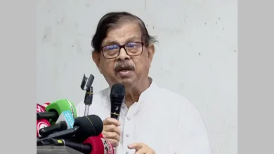 প্রভাবশালী মহলের চাপে প্রশাসন সঠিকভাবে দায়িত্ব পালন করতে পারছে না