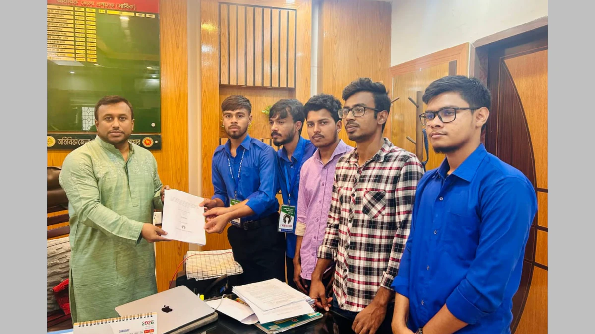 যশোর পলিটেকনিক শিক্ষার্থীদের প্রধান উপদেষ্টা বরাবর স্মারকলিপি প্রদান