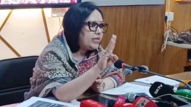 সতর্ক করছি, এত গরম দেখাইয়েন না!