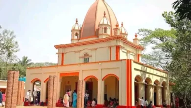 দেবী যশোরেশ্বরীর মন্দির নির্মাণ করেছিলেন রাজা প্রতাপাদিত্যের কাকা শ্রী বসন্ত রায়