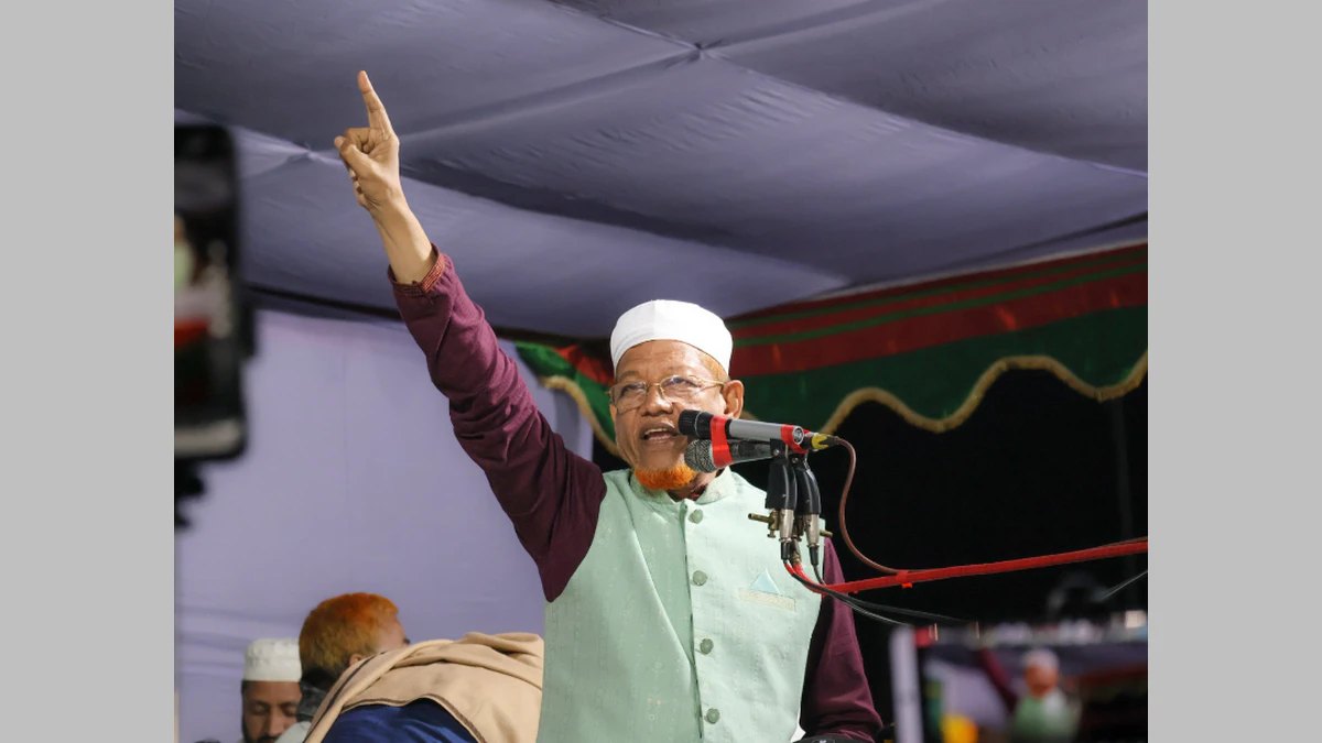 জুলাইয়ের চেতনায় দেশ গড়তে দুর্নীতিবাজদের লাল কার্ড দেখাতে হবে
