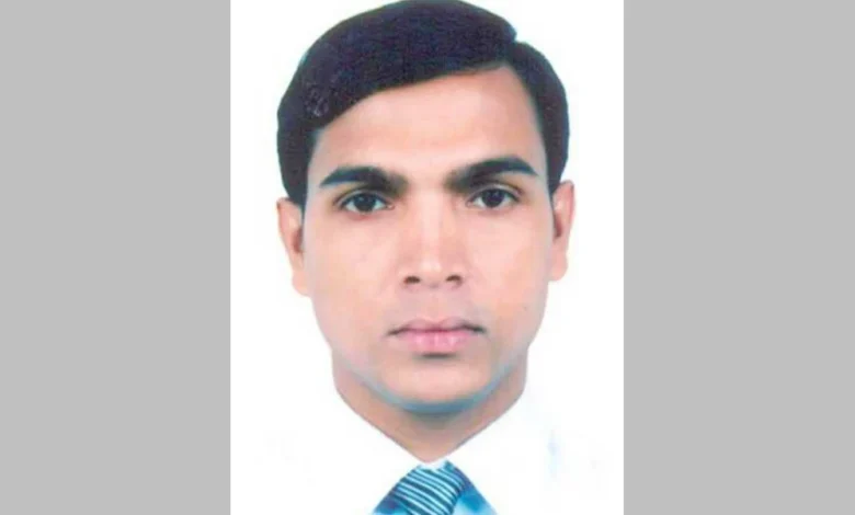 বিয়ের প্রলোভনে ছাত্রীকে ধর্ষণচেষ্টার অভিযোগ, রাবি অধ্যাপককে অব্যাহতি