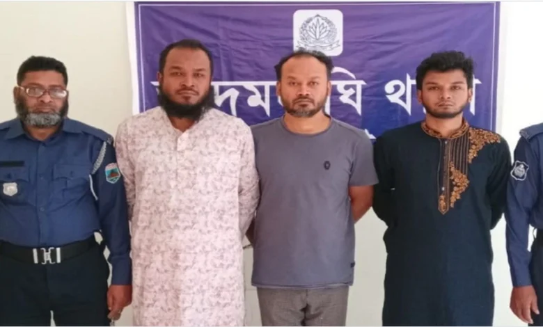 আদালতের আদেশ অমান্য করে মার্কেট দখলের চেষ্টা, গ্রেপ্তার ৩